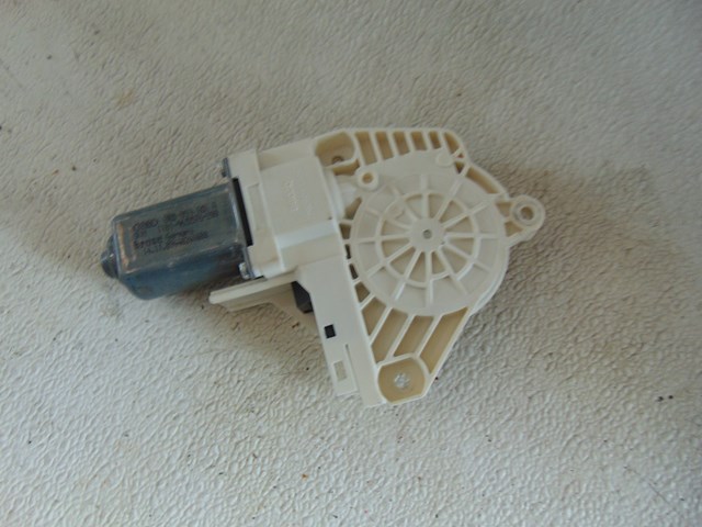 2010 Audi S4 Front LH Driver Power Window Motor 8K0959801A