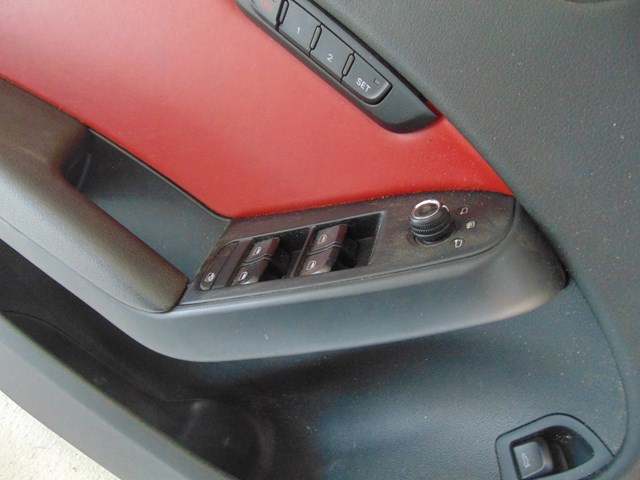 2010 Audi S4 Front LH Driver Door Panel w/Master Switch