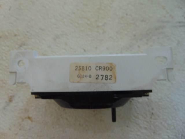 2003 Infiniti M45 Clock 25810 CR900