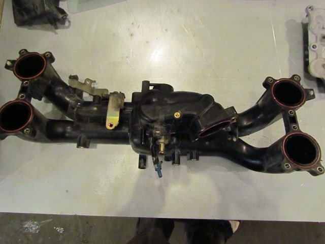 2005 Subaru Legacy GT Intake Manifold