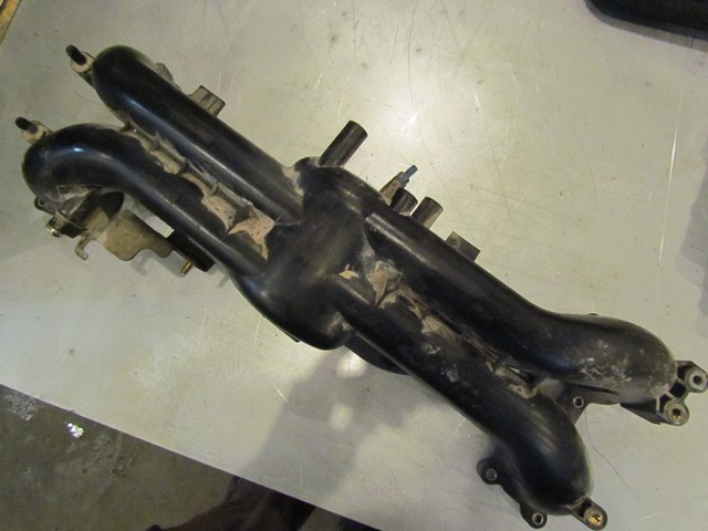 2005 Subaru Legacy GT Intake Manifold