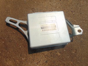 1997 Lexus LS 400 ABS Control Module 89541 50100