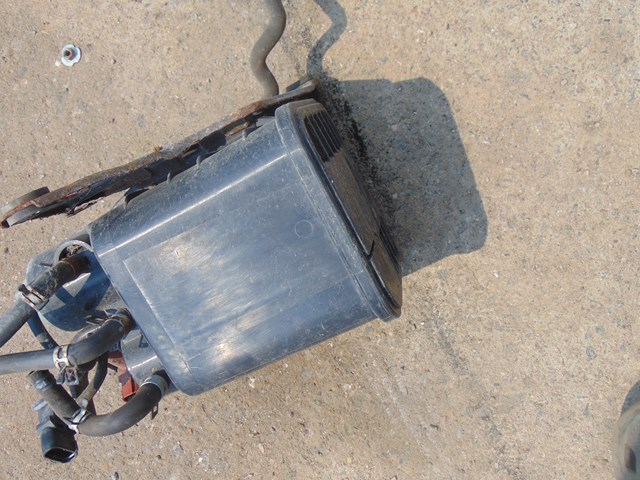 1997 Lexus LS 400 Fuel Vapor Canister 77740-50043