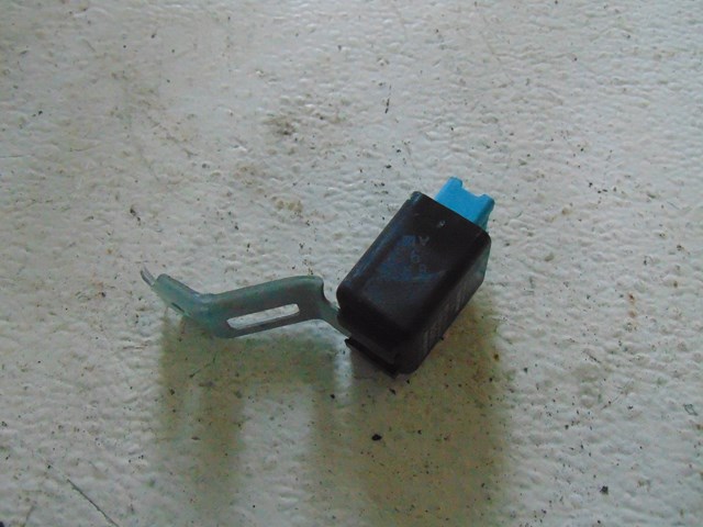 1997 Lexus LS 400 Height Adjustment Control Relay 85992 50010