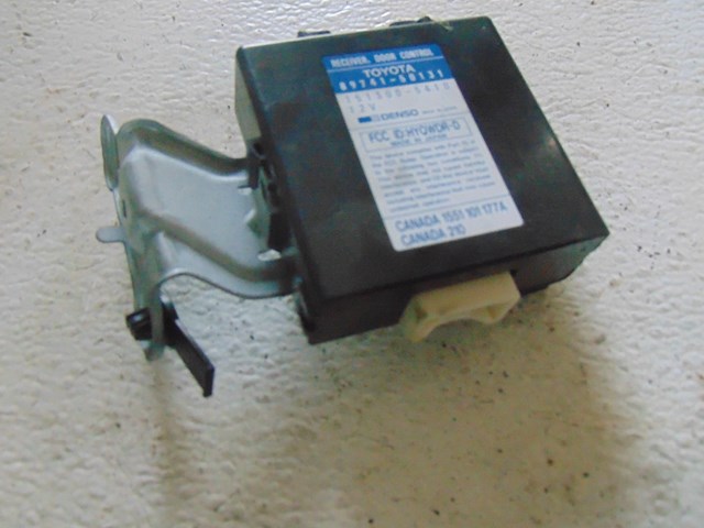 1997 Lexus LS 400 Door Control Module 89741 50131