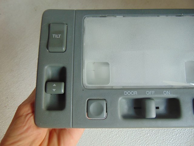 1997 Lexus LS 400 Dome Light w/ Sunroof Switches