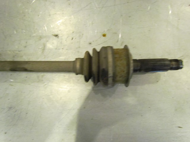 2005 Subaru Legacy GT RH Rear Axle Shaft