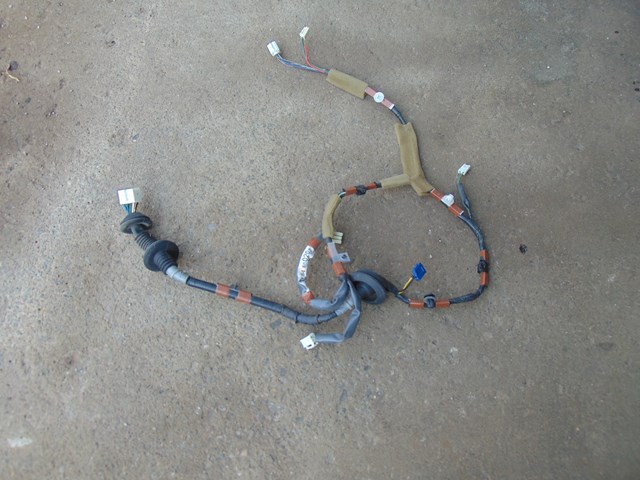1997 Lexus LS 400 Rear LH Driver Door Wiring 82154 50020