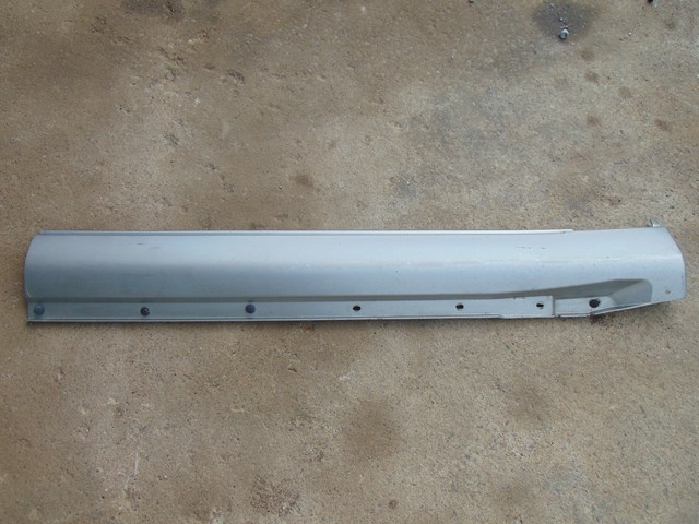 1997 Lexus LS 400 Front RH Passenger Side Skirt