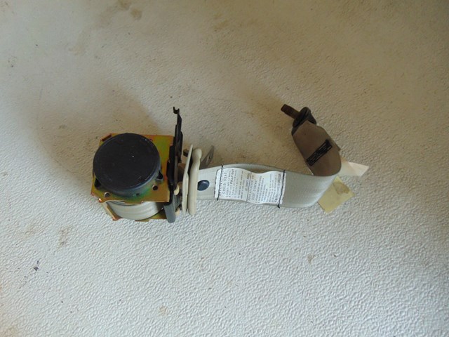 2003 Infiniti M45 Rear RH Passenger Seat Belt