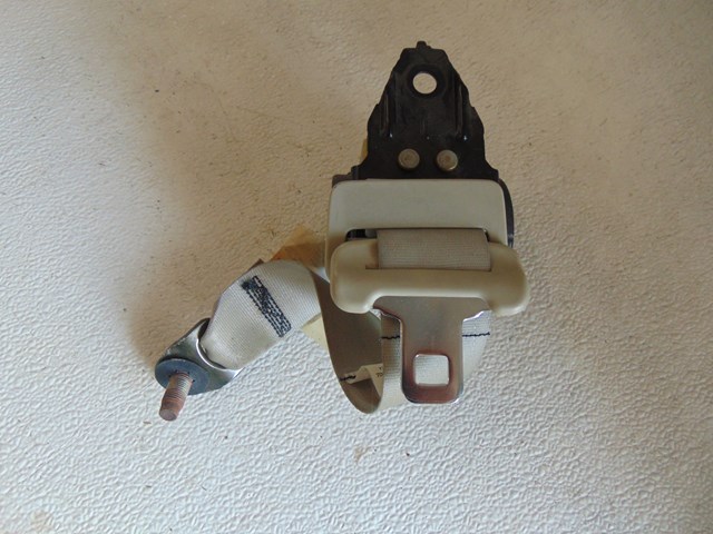 2003 Infiniti M45 Rear RH Passenger Seat Belt