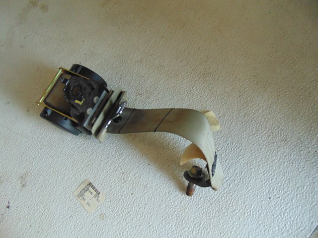2003 Infiniti M45 Rear LH Driver Seat Belt
