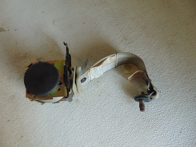 2003 Infiniti M45 Rear LH Driver Seat Belt