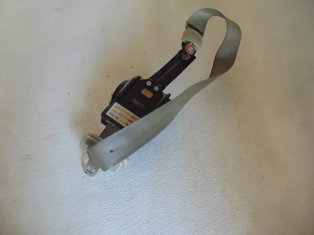 2003 Infiniti M45 Front LH Driver Seat Belt