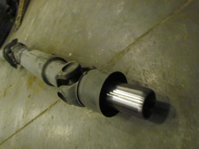 2003 Infiniti G35 Coupe AT RWD Driveshaft