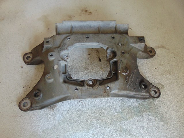 2010 Audi S4 Transmission Mount Bracket Crossmember 8K0 399 263 K