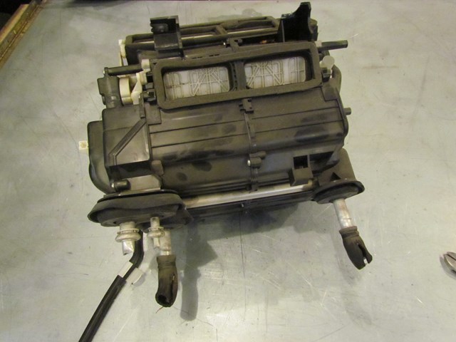 2003 Infiniti G35 Heater Core Assy 27110 AM610