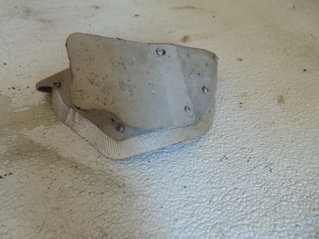 2010 Audi S4 Front RH Axle Dust Shield 8K0903445M