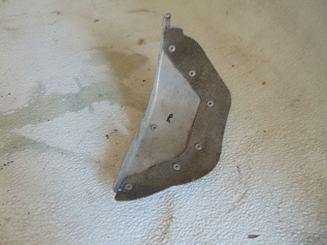 2010 Audi S4 Front RH Axle Dust Shield 8K0903445M