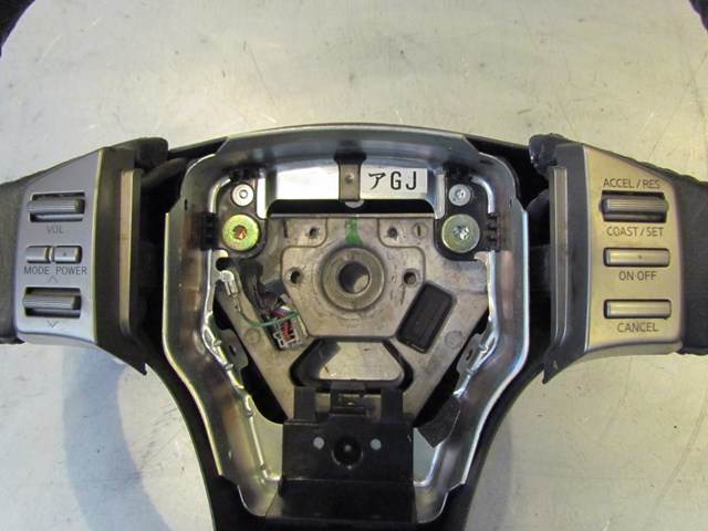2003 Infiniti G35 Steering Wheel With Controls