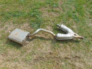 2000 BMW 528i Muffler with Resonator 1 437 650 & 1 714 762