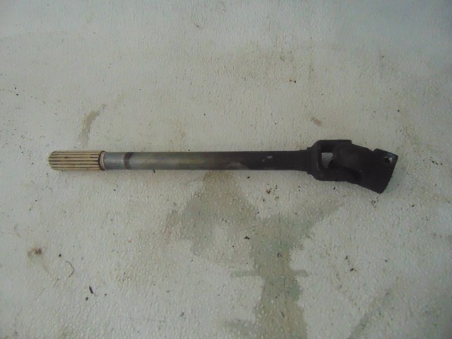 2010 Audi S4 Steering Column Shaft with Knuckle