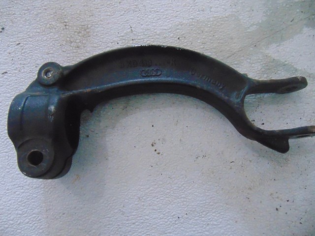 2010 Audi S4 RH Front Strut Bracket Control Arm 8K0 413-See Description