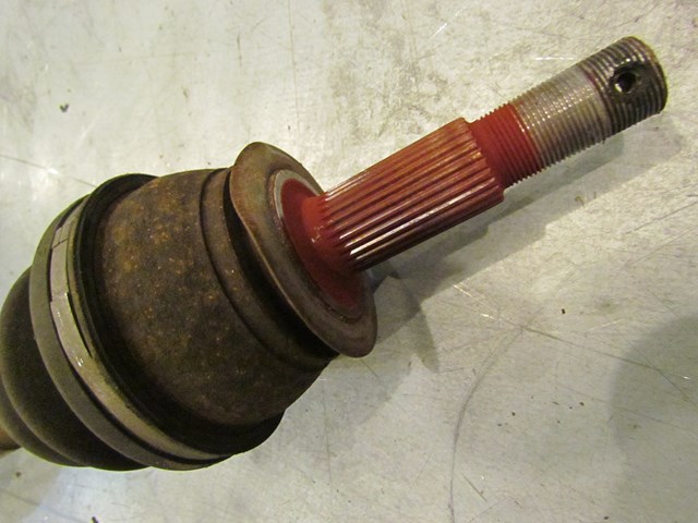 2003 Infiniti G35 Coupe Rear RH Passenger Axle