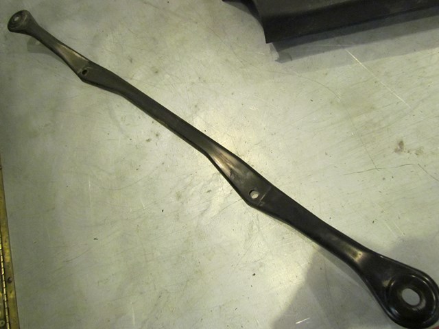 2005 Subaru Legacy GT Rear Subframe Brace