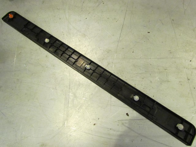 2008 Infiniti G37 RH Passenger Sill Kick Plate 769B0JL00