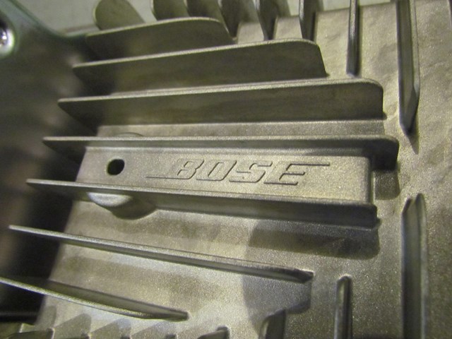 2008 Infiniti G37 OEM Bose Amplifier w/ Bracket