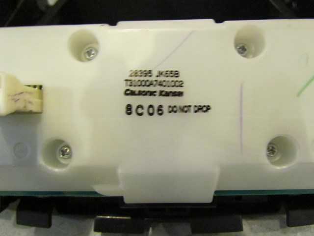 2008 Infiniti G37 Navigation Panel And Control Module 28395 JK55B Damaged Tabs