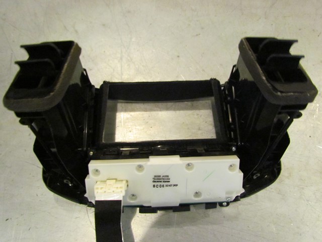 2008 Infiniti G37 Navigation Panel And Control Module 28395 JK55B Damaged Tabs