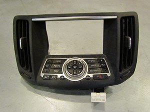 2008 Infiniti G37 Navigation Panel And Control Module 28395 JK55B Damaged Tabs