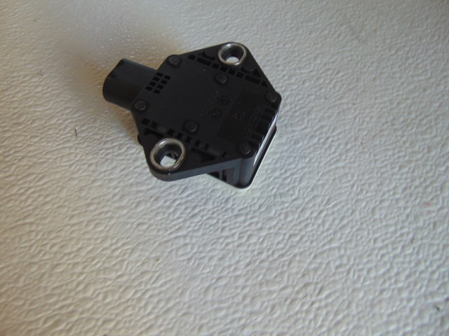 2010 Audi S4 YAW Rate Sensor 8K0 907 637 C
