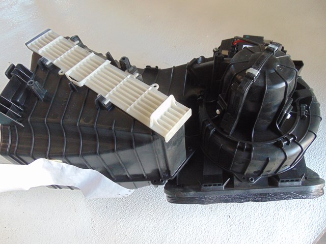 2010 Audi S4 Blower Motor Assembly 8K0820521B