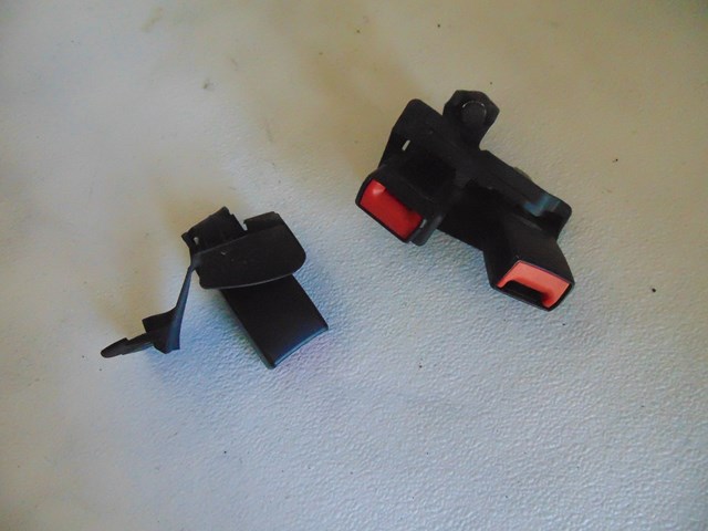 2010 Audi S4 Rear Seat Belt Buckles Set of 3