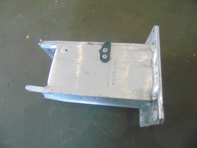 2013 Audi Allroad Front RH Bumper Reinforcement Mount 8K0 807 134D