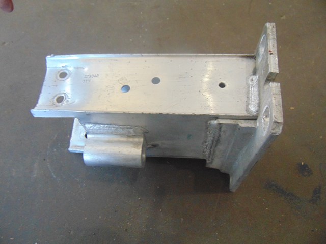 2013 Audi Allroad Front RH Bumper Reinforcement Mount 8K0 807 134D