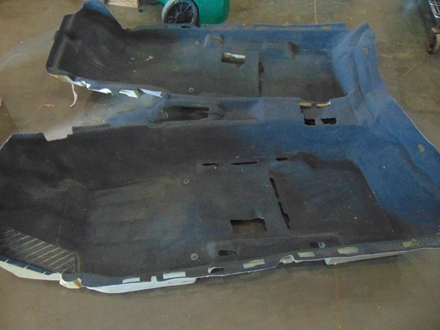 2010 Audi S4 Interior Carpet Bleimish/missing fibers- see photos