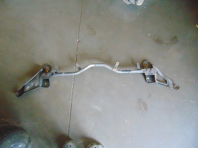 2003 2004 Infiniti M45 Front Chassis Brace
