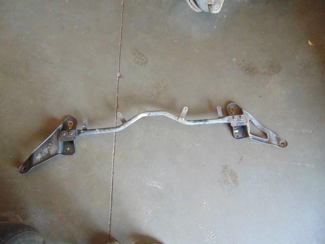 2003 2004 Infiniti M45 Front Chassis Brace