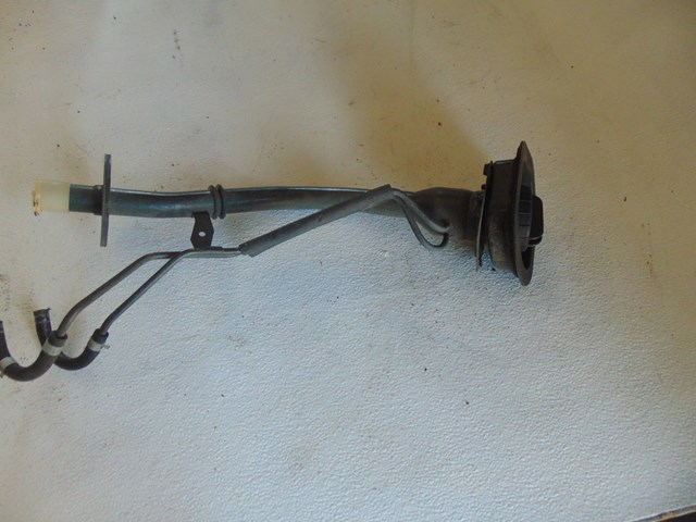 2003 2004 Infiniti M45 Fuel Filler Neck