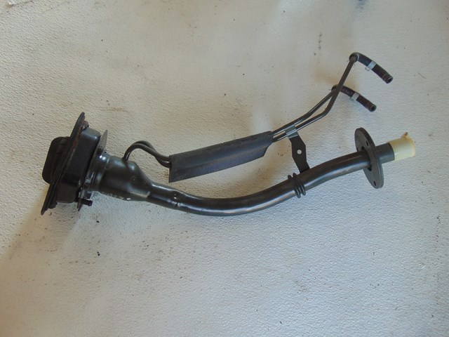 2003 2004 Infiniti M45 Fuel Filler Neck