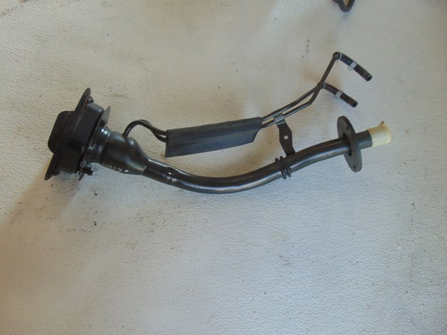 2003 2004 Infiniti M45 Fuel Filler Neck