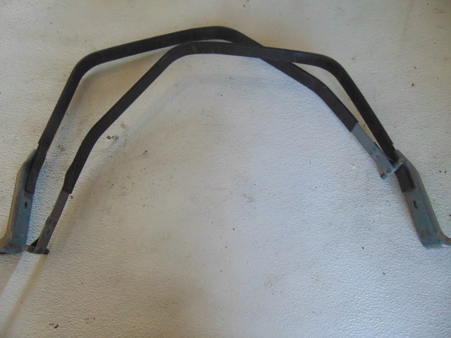 2003 2004 Infiniti M45 Gas Tank Straps