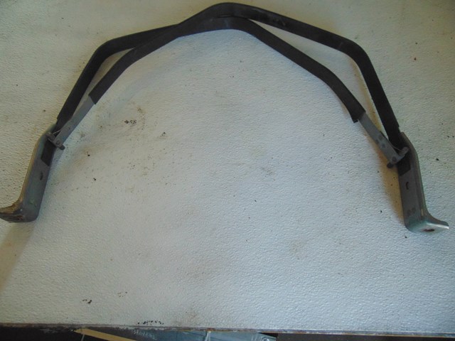 2003 2004 Infiniti M45 Gas Tank Straps