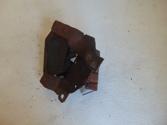 2003 2004 Infiniti M45 Exhaust Cut Out--Bracket is Junk