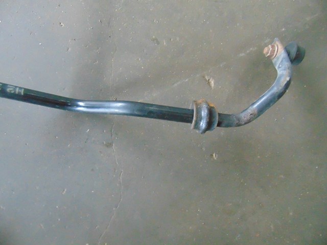 2003 Infiniti M45 Rear Sway Bar