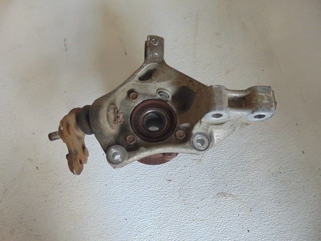 2007 Toyota Prius Front LH Driver Spindle